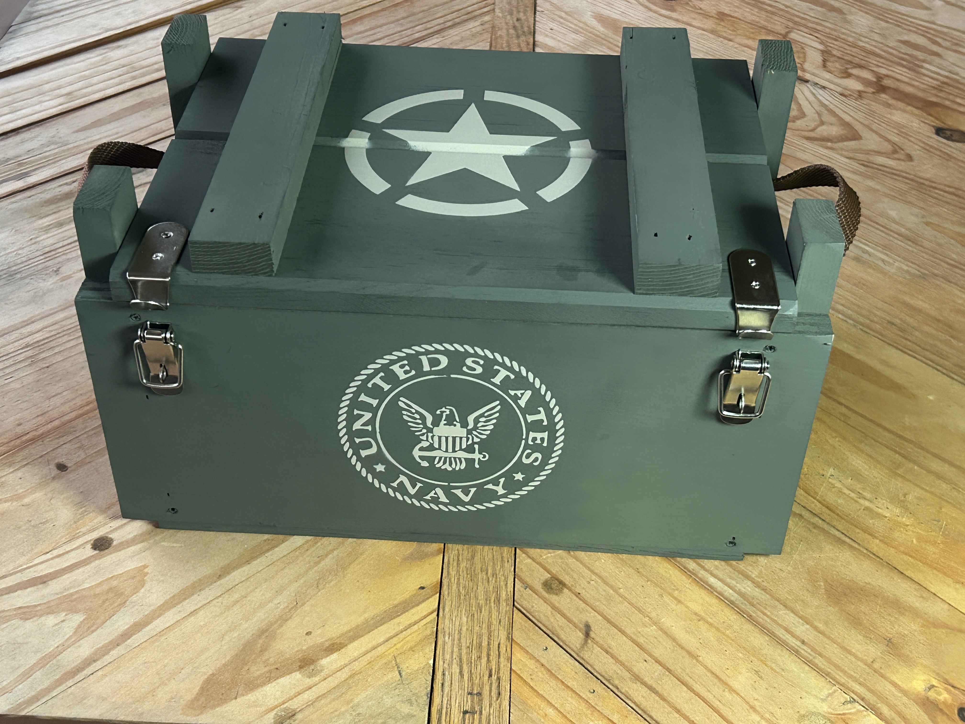 Navy keepsake crate closed top view